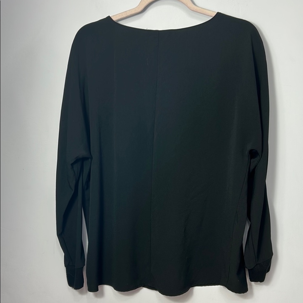 Maison Cinqent Black Relaxed Blouse with Long Sleeves - Picture 4 of 6
